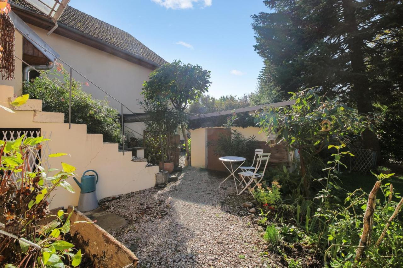 Maison Confortable Ornans + Jardin Exterior foto